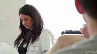 First Time Squirt: Vanessa Vega's Debut - curve pasionate în HD BIGWHORE.COM