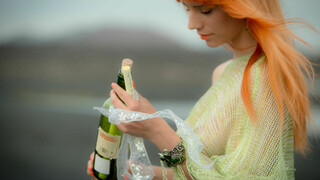 Curly Blonde Ariel Piper Fawn in Action - leidenschaftliche Huren in HD BIGWHORE.COM