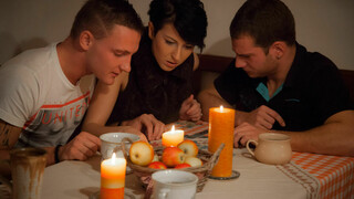 Lesbian Fun in the Snow - XI (2013) - gepassioneerde hoeren in HD BIGWHORE.COM