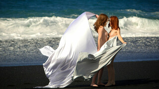 Linda Sweet and Amarna Miller's Steamy Session - putains passionnées en HD BIGWHORE.COM