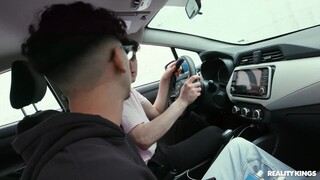 Big Natural Tits Get Donged - putains passionnées en HD BIGWHORE.COM