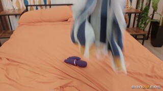 Deville's Big Tits MILF Reverse Cowgirl Ride - putains passionnées en HD BIGWHORE.COM