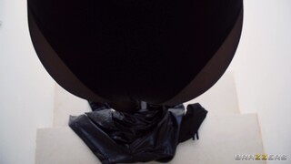 Tight Brunette, Wet and Ready - putains passionnées en HD BIGWHORE.COM