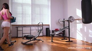 Double Penetration for Fitness Freak Regina Sparks - puttane appassionate in HD BIGWHORE.COM
