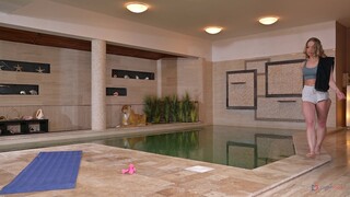 Alexa Flexy Sucks and Gets Facial - putains passionnées en HD BIGWHORE.COM