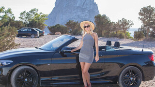 Small Titted Blonde Gets Cumshot from Gardener - puttane appassionate in HD BIGWHORE.COM