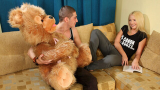 Brittany's Big Natural Tits Anal - leidenschaftliche Huren in HD BIGWHORE.COM