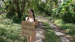 Brunette Annika Eve Sucks Dick - passionerade horor i HD BIGWHORE.COM