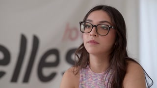 Madison and Max's Creampie Interview - HD의 열정적인 창녀 BIGWHORE.COM