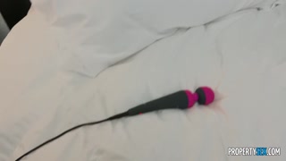 Medium Tits, Big Orgasms with Alina - putains passionnées en HD BIGWHORE.COM