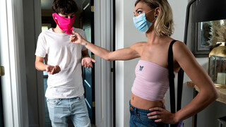 Stepsister Chloe Temple Has Female Orgasm with Stepbrother - HDの情熱的な娼婦 BIGWHORE.COM