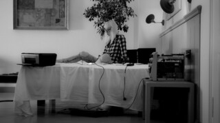Blues with Glasses and Bra - puttane appassionate in HD BIGWHORE.COM