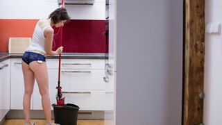 Morning Creampie for Meggie - putains passionnées en HD BIGWHORE.COM