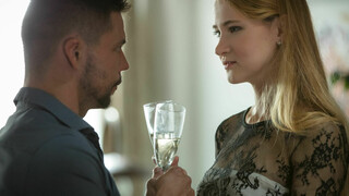 Striptease in Champagne (2019) - putas apasionadas en HD BIGWHORE.COM